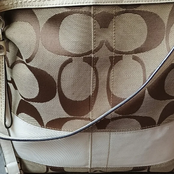Coach Beige and White Crossbody Bag - Picture 2 of 16